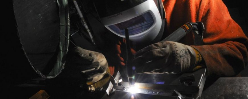 Comparing MIG and TIG Welding Based on Material Thickness
