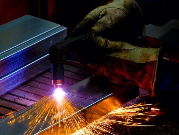 Top Tips for Cutting With a Plasma Cutter
