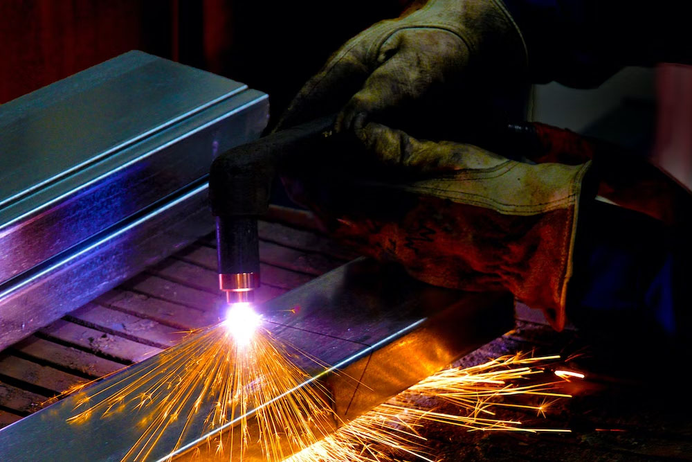 Top Tips for Cutting With a Plasma Cutter